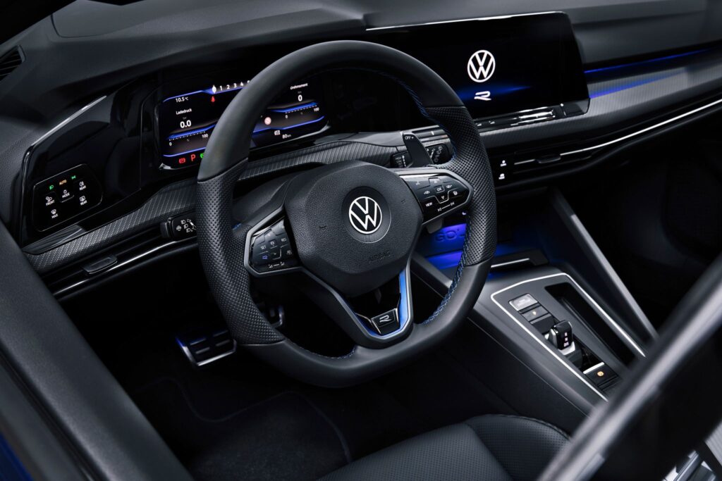 VW Golf 8 R 4