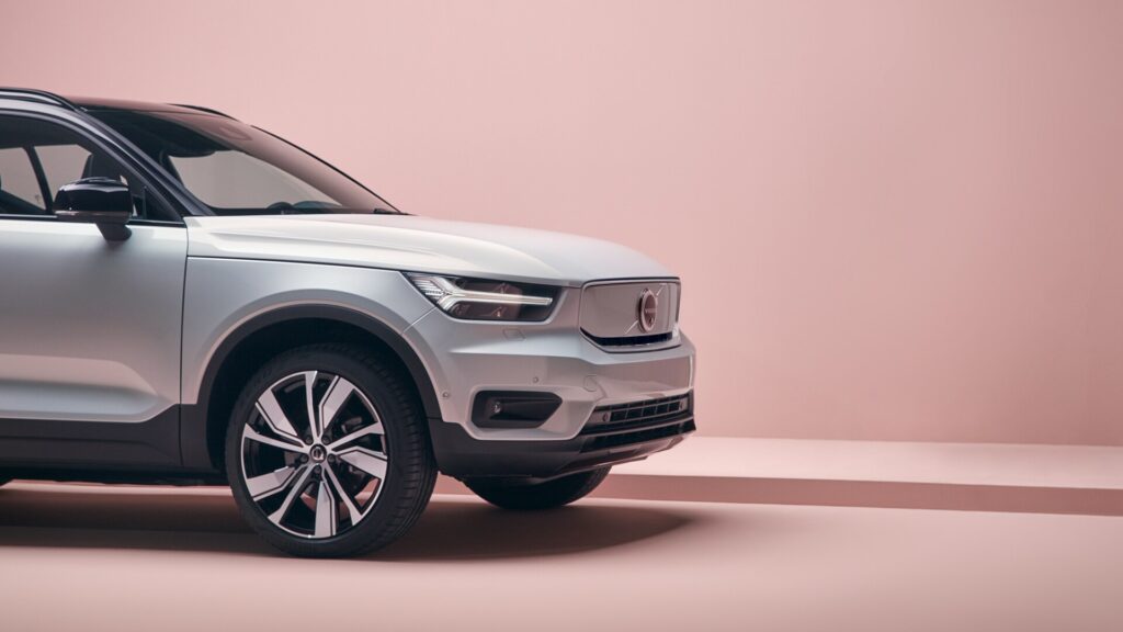 Volvo XC40 eletrico 4