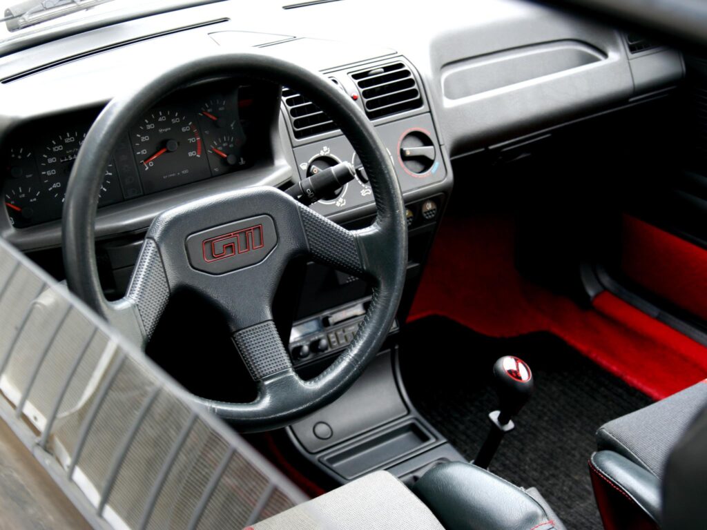 peugeot 205 gti 35