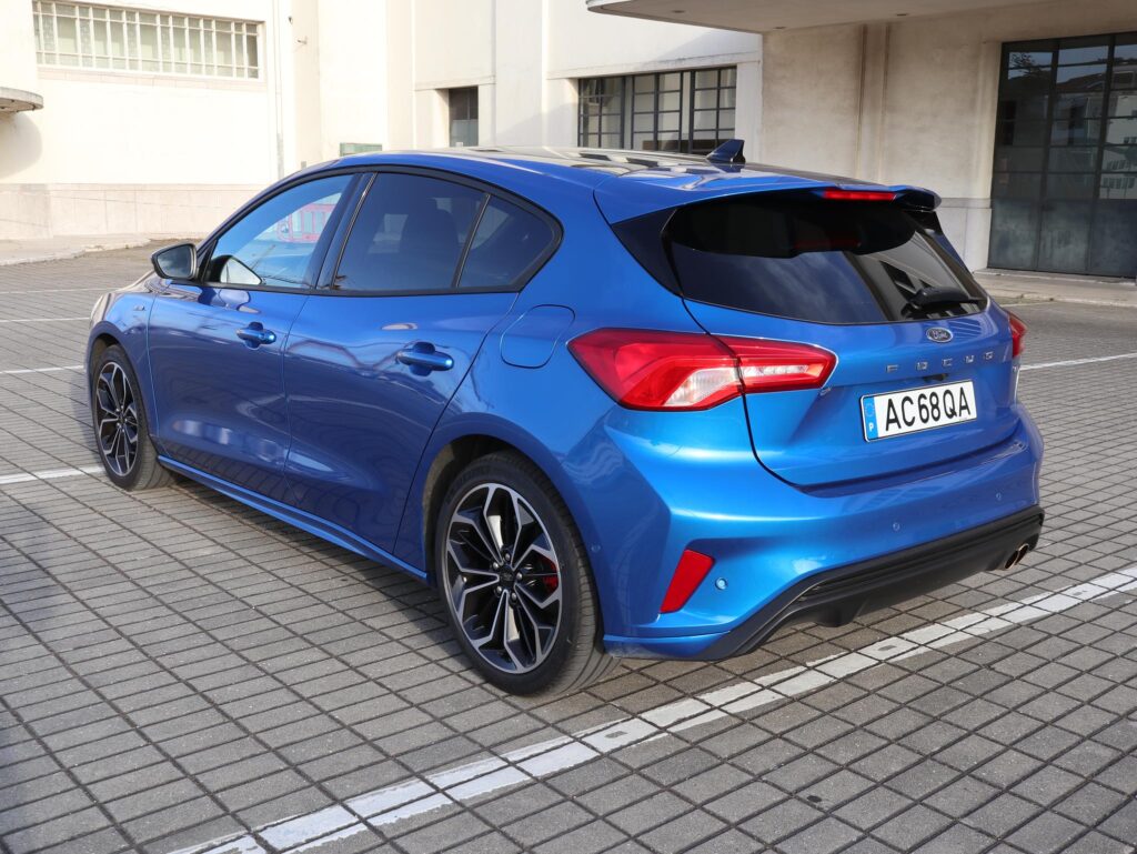 Ford Focus ST Line MHEV 155cv 52