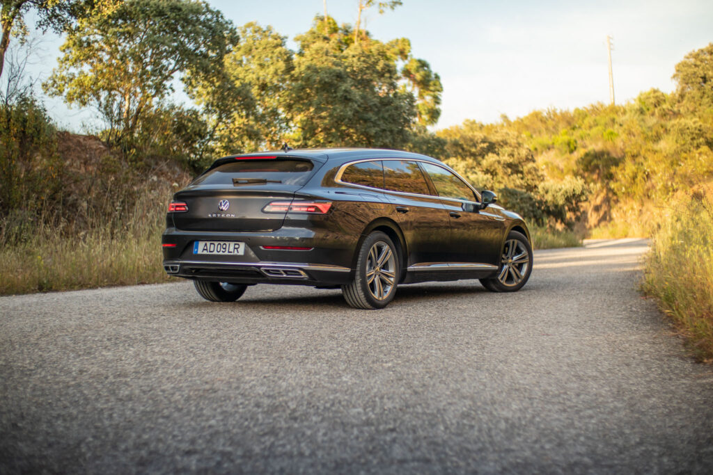 VW Arteon Shooting Brake 255