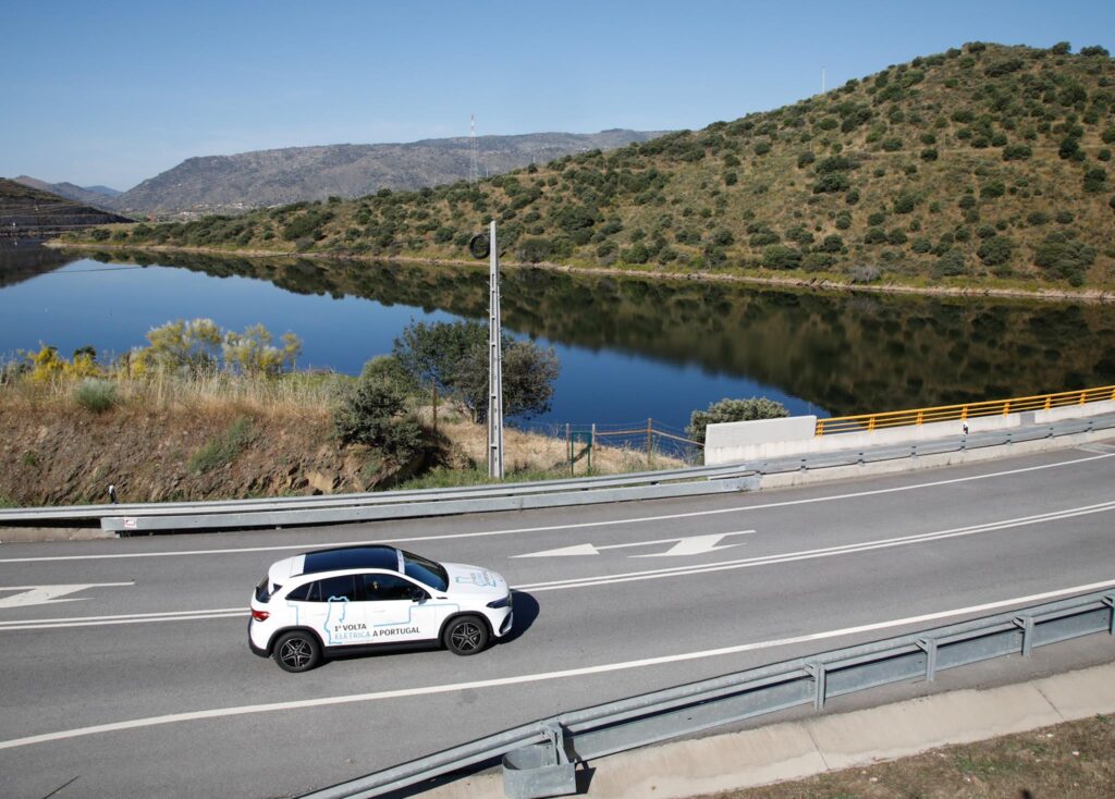 Volta Elétrica a Portugal Mercedes EQA 67