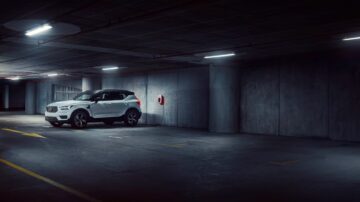 271313 Volvo XC40 Recharged