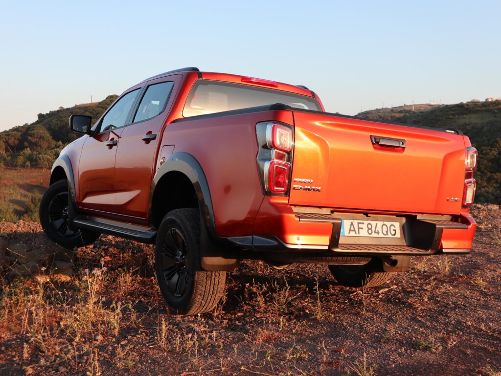 Isuzu D Max 4x4 LSE Auto 63