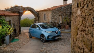 Aldeia Historica Castelo Rodrigo Renault ZOE 1