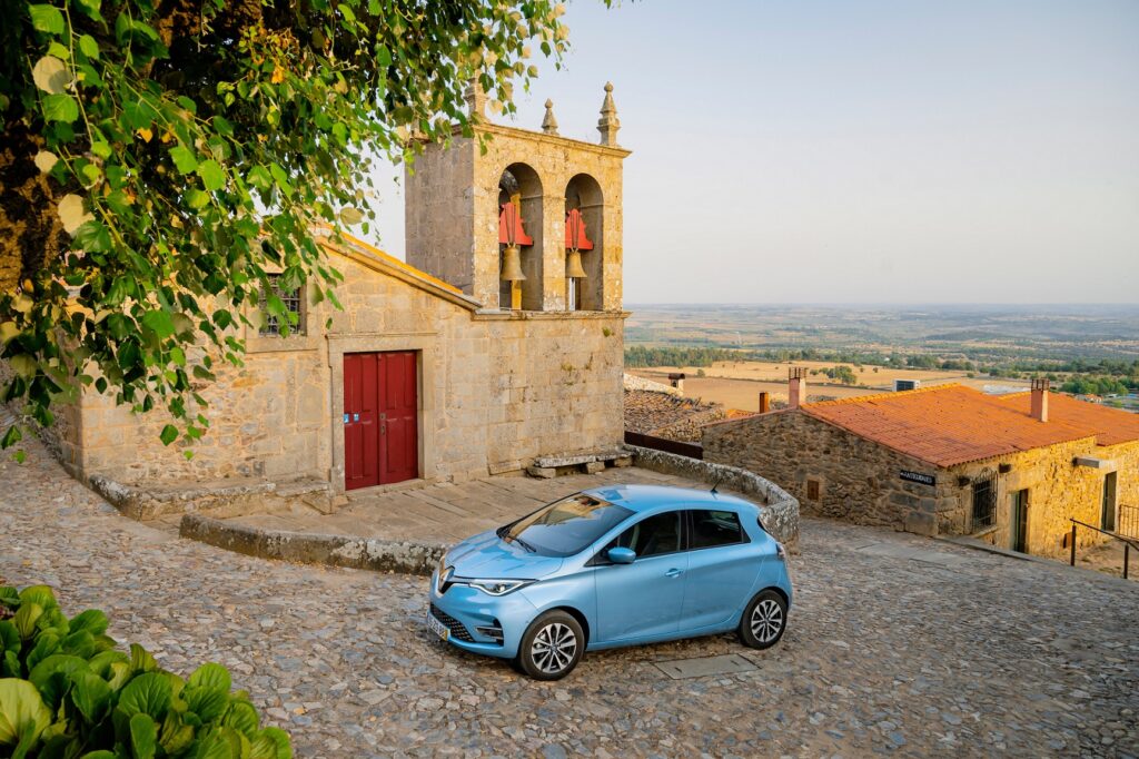 Aldeia Historica Castelo Rodrigo Renault ZOE 6