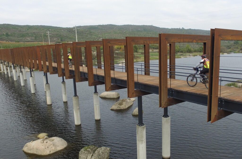 Ponte Metálica do Rio Távora