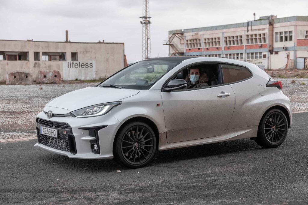 GR Yaris bastidores RA 14