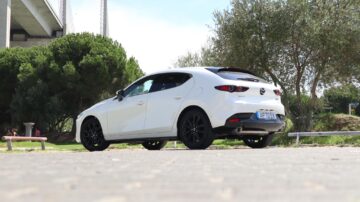 Mazda 3 Skyactiv X 5