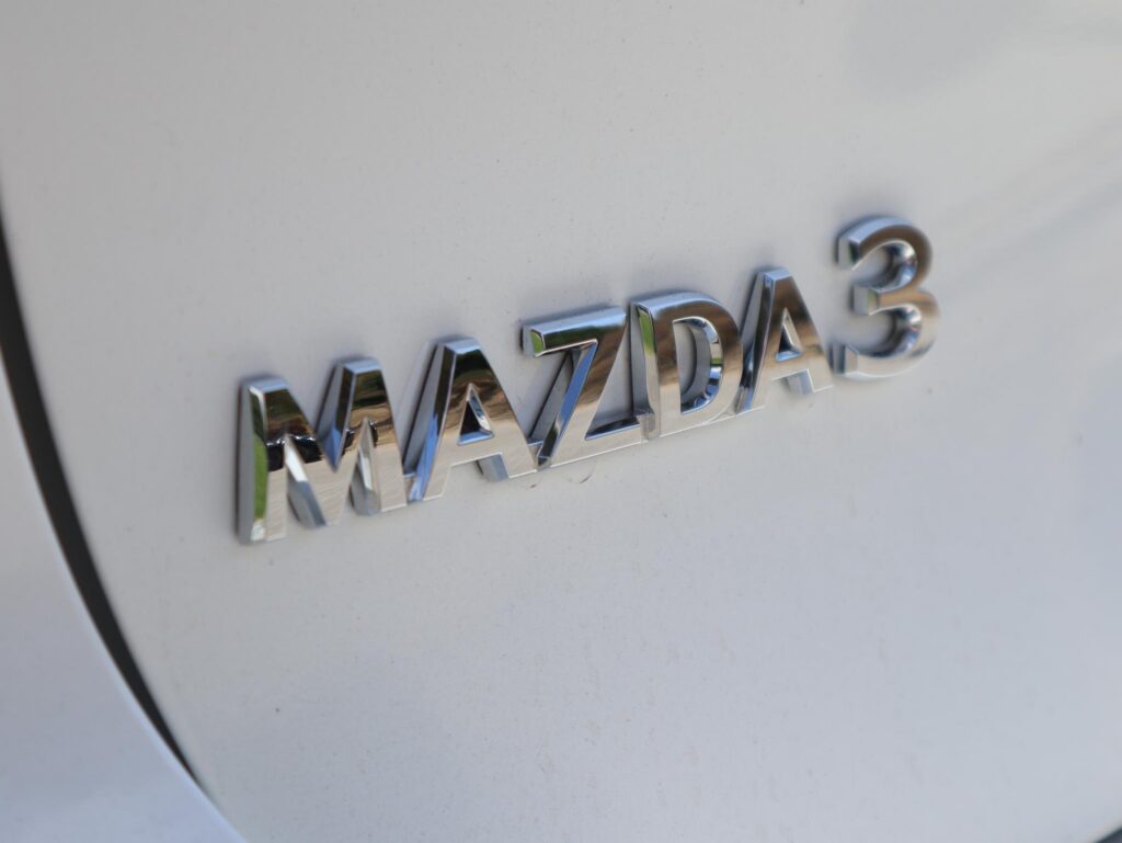 Mazda 3 Skyactiv X 6