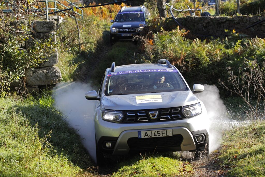 2021 Aventura Dacia 4X2 0226