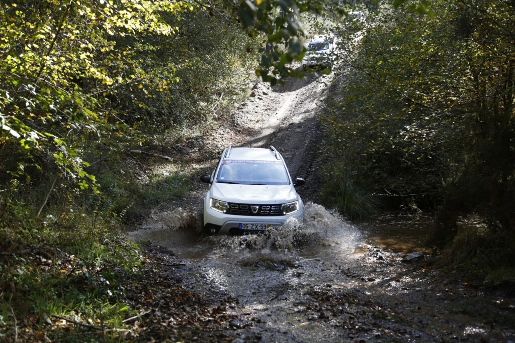 2021 Aventura Dacia 4X2 0379