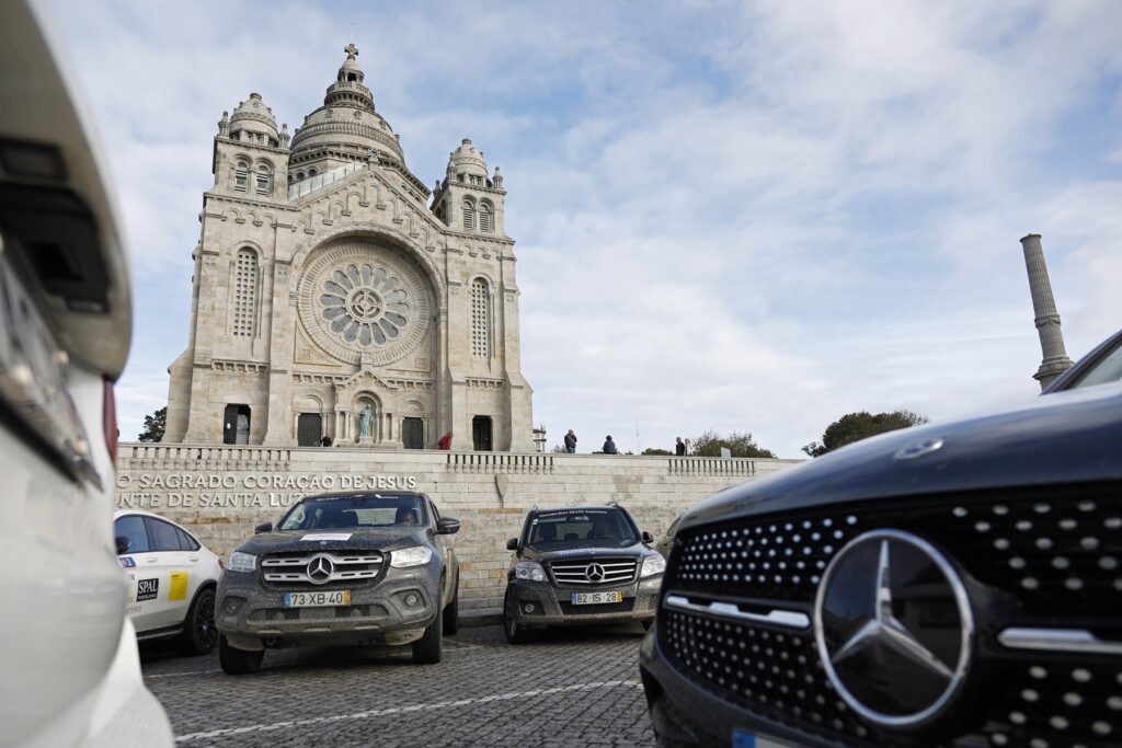 2021 Mercedes Benz 4Matic Experience 2002