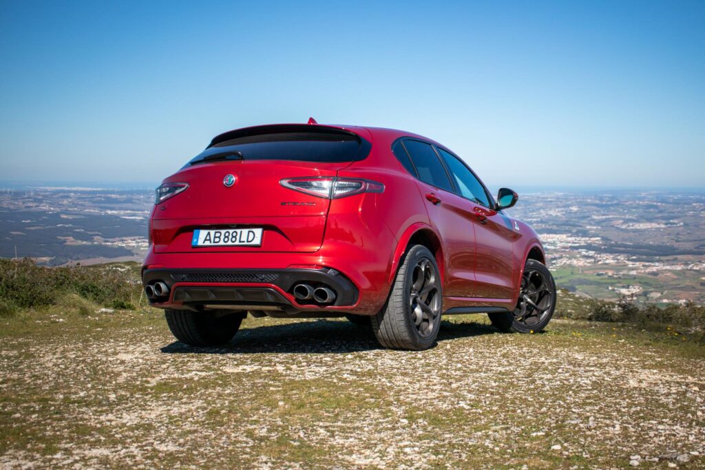 Alfa Romeo Stelvio Quadrifoglio 182