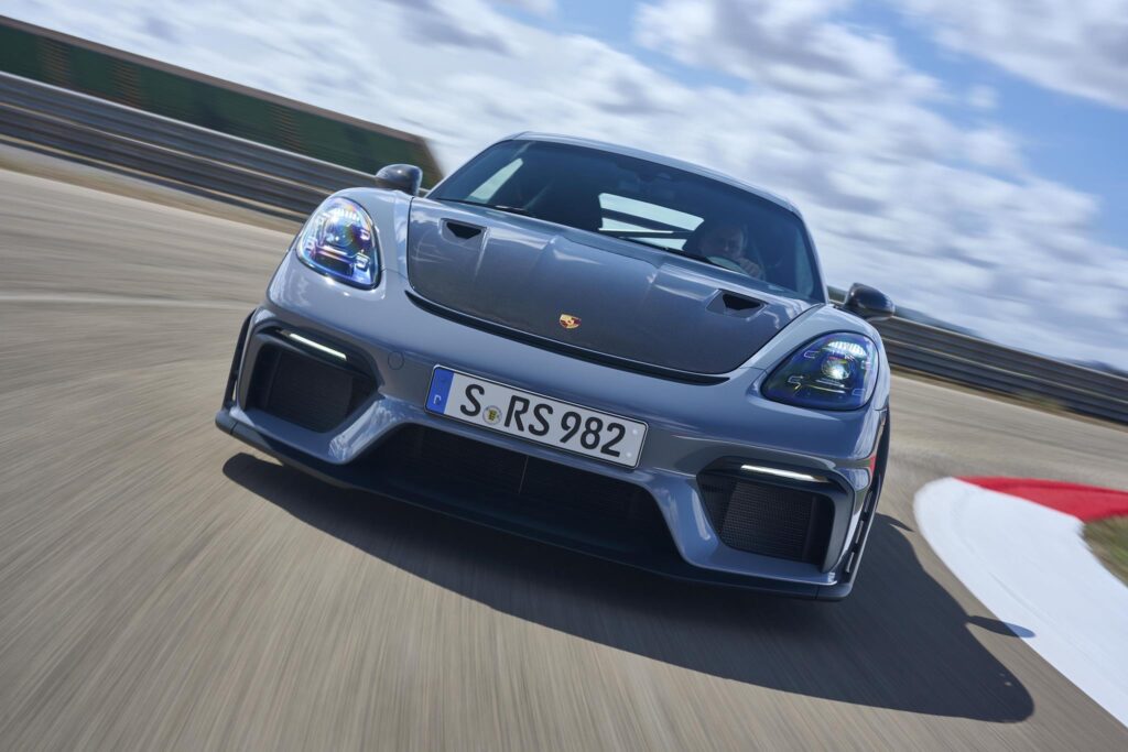 Porsche 718 Cayman GT4 RS 14