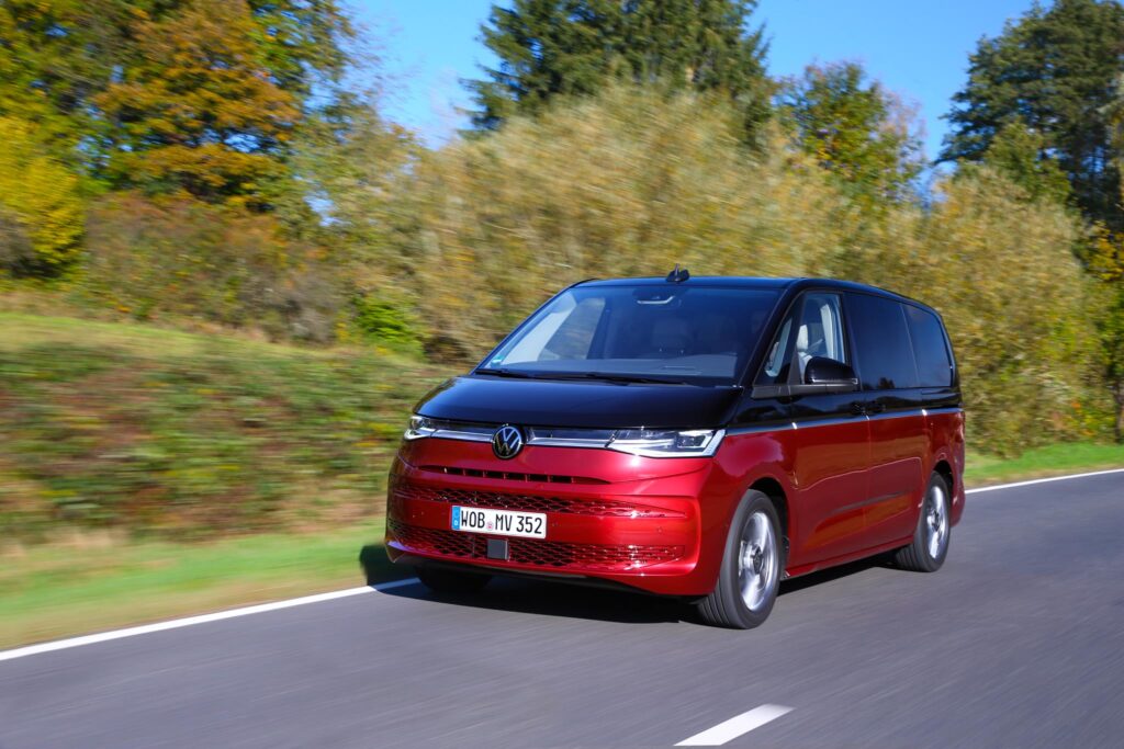 volkswagen multivan ehybrid long 19