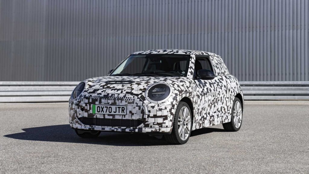 2023 mini cooper se teaser