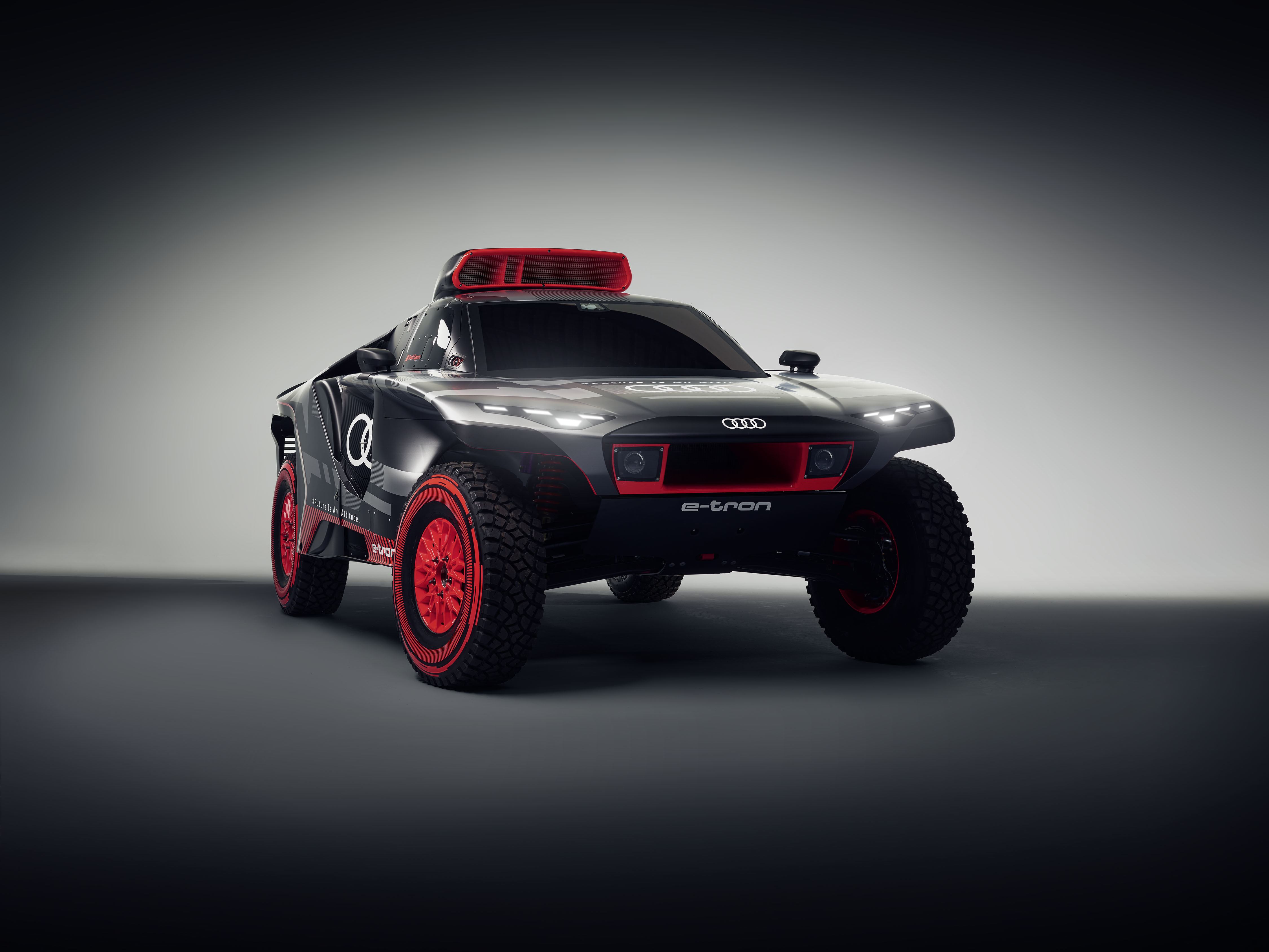 RS Q E TRON DAKAR