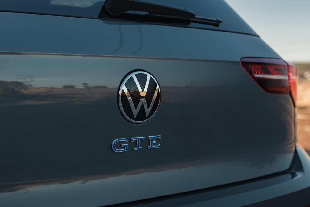 VW Golf GTE mk8 39