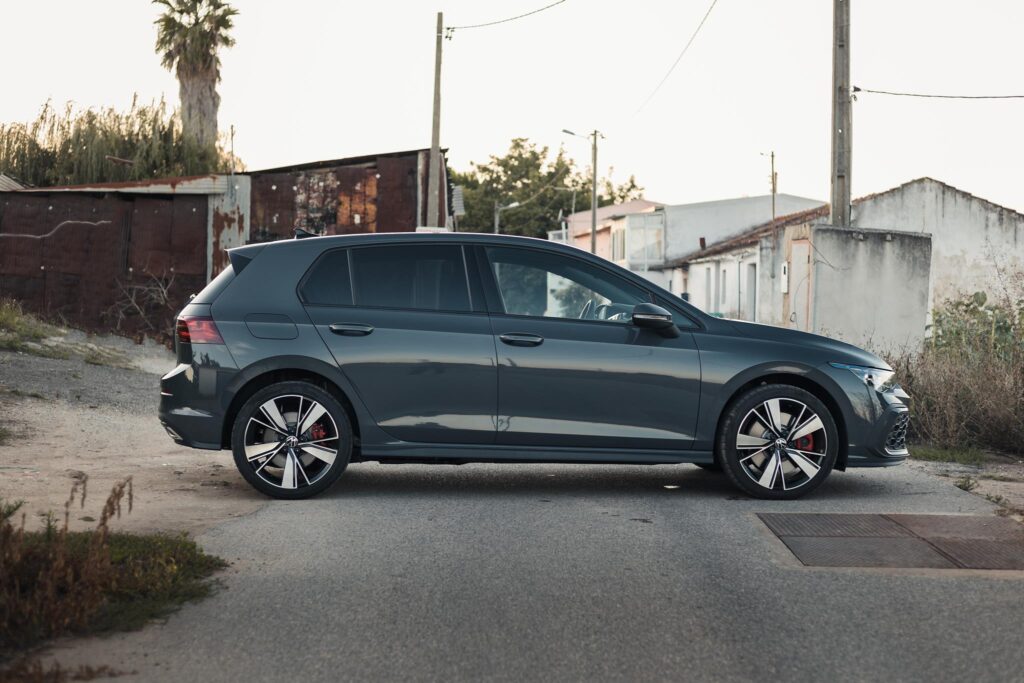 VW Golf GTE mk8 96