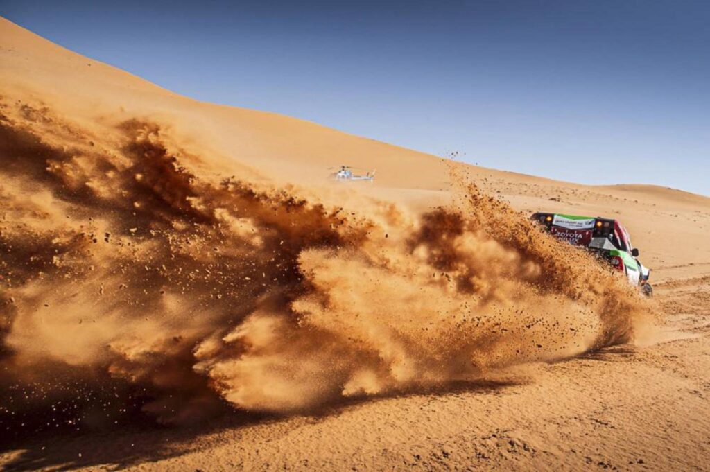 Al Rajhi Yazeed Toyota hilux Overdrive Stage 5 Dakar 2022