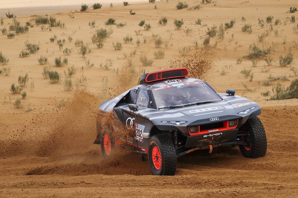 Carlos Sainz Team Audi RS Q e tron Stage 2 Dakar 2022