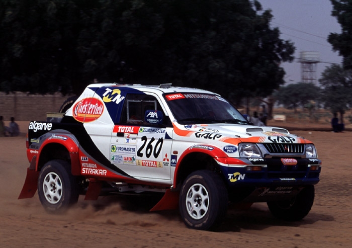 mitsubishi l200 dakar carlos sousa 2011