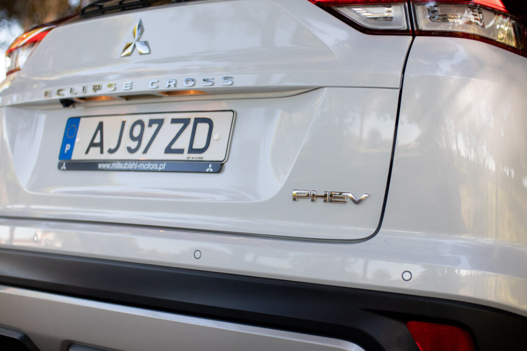 Mitsubishi Eclipse Cross PHEV 012