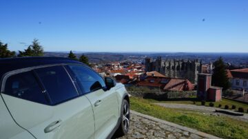 Volvo XC40 Ano Eletrico Guarda 33