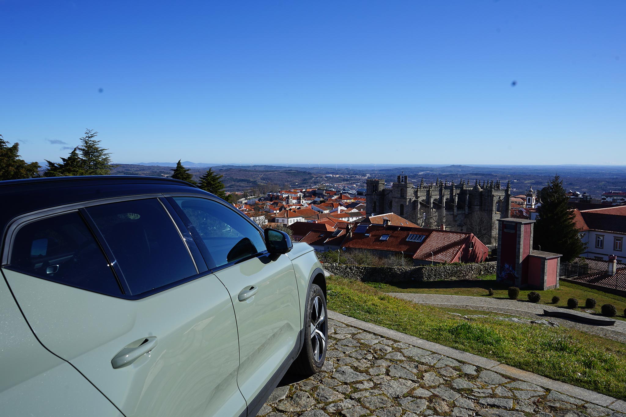 Volvo XC40 Ano Eletrico Guarda 33