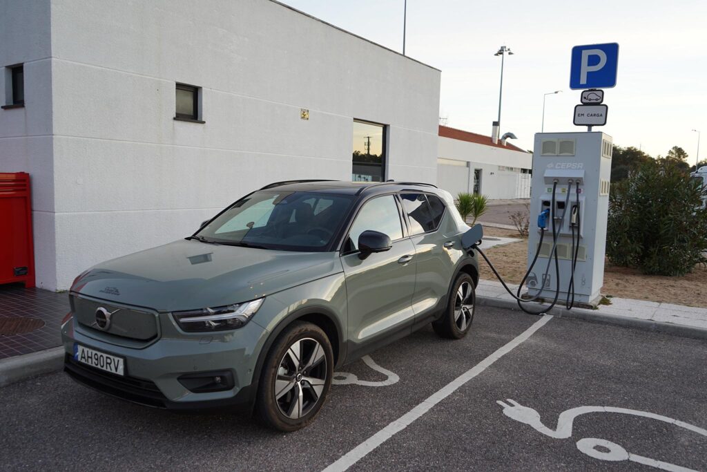 Volvo XC40 Ano Eletrico Guarda 60