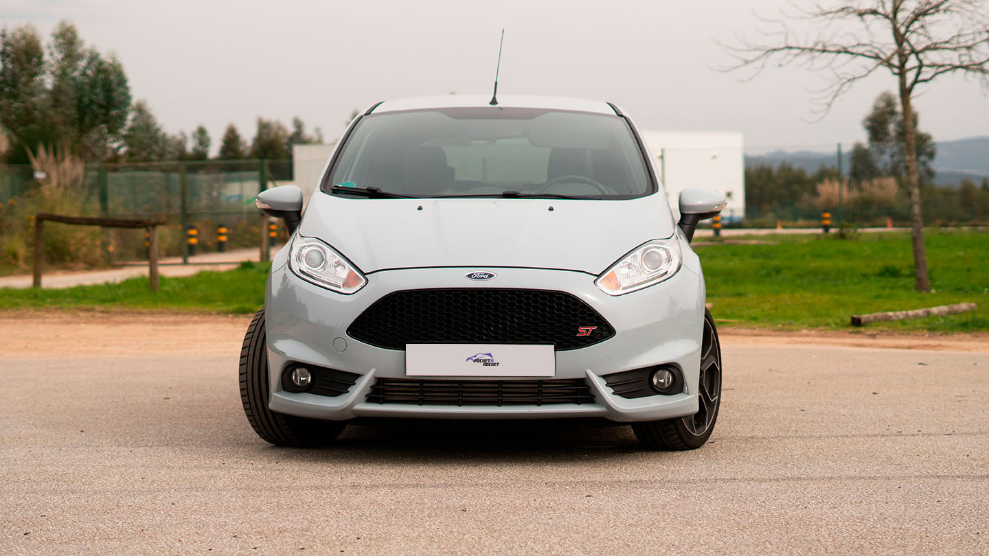 Ford Fiesta ST200 2