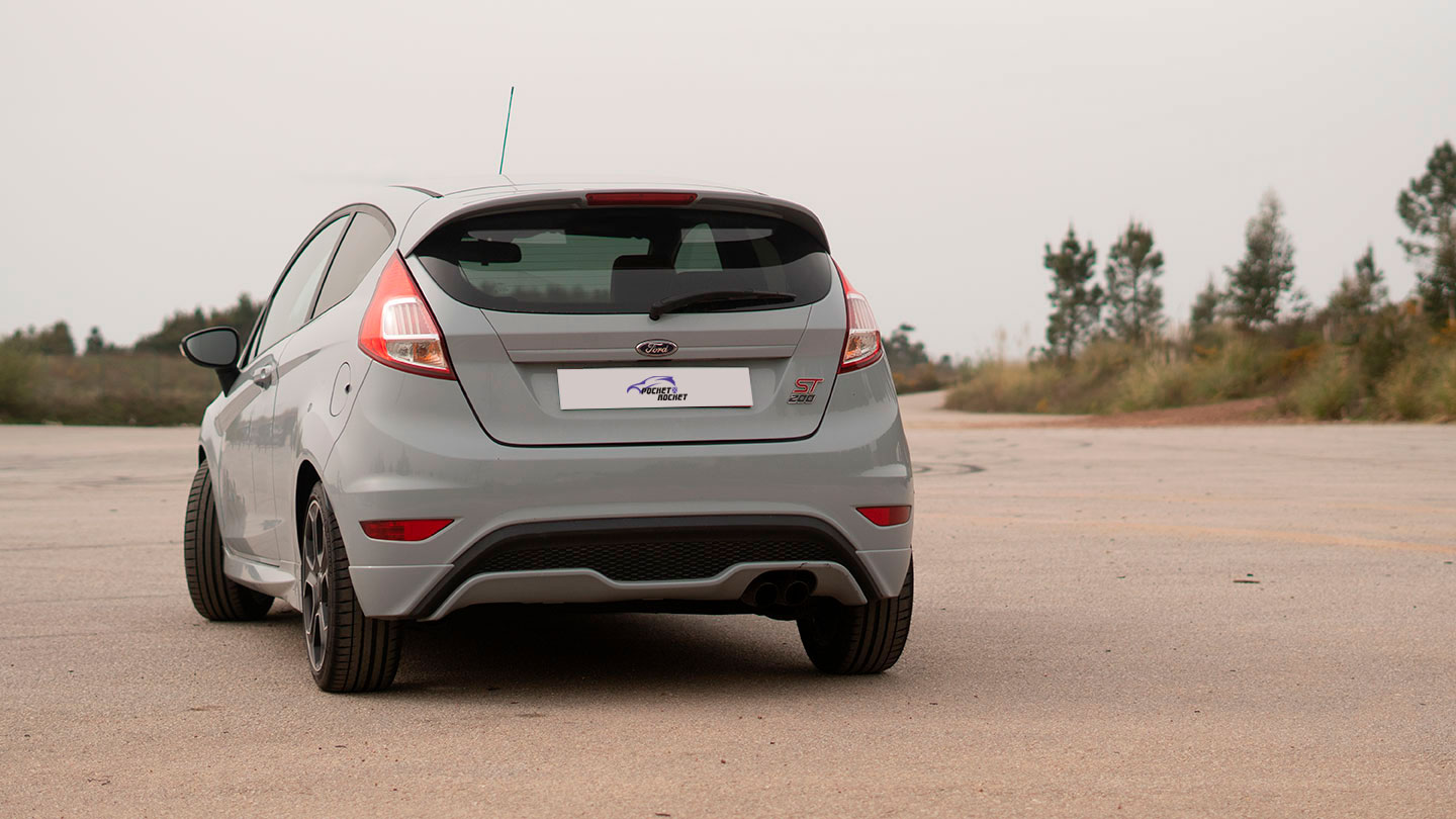 Ford Fiesta ST200 tras 3