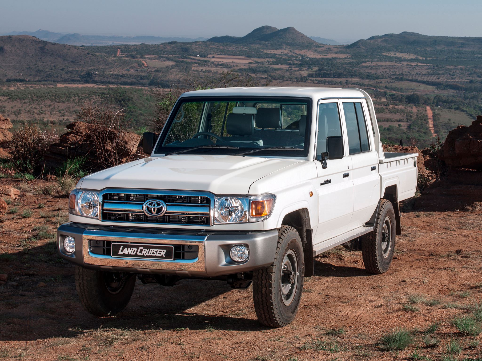 toyota land cruiser double cab