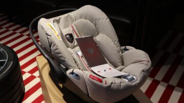 CYBEX Cloud Z i Size Ferrari 37