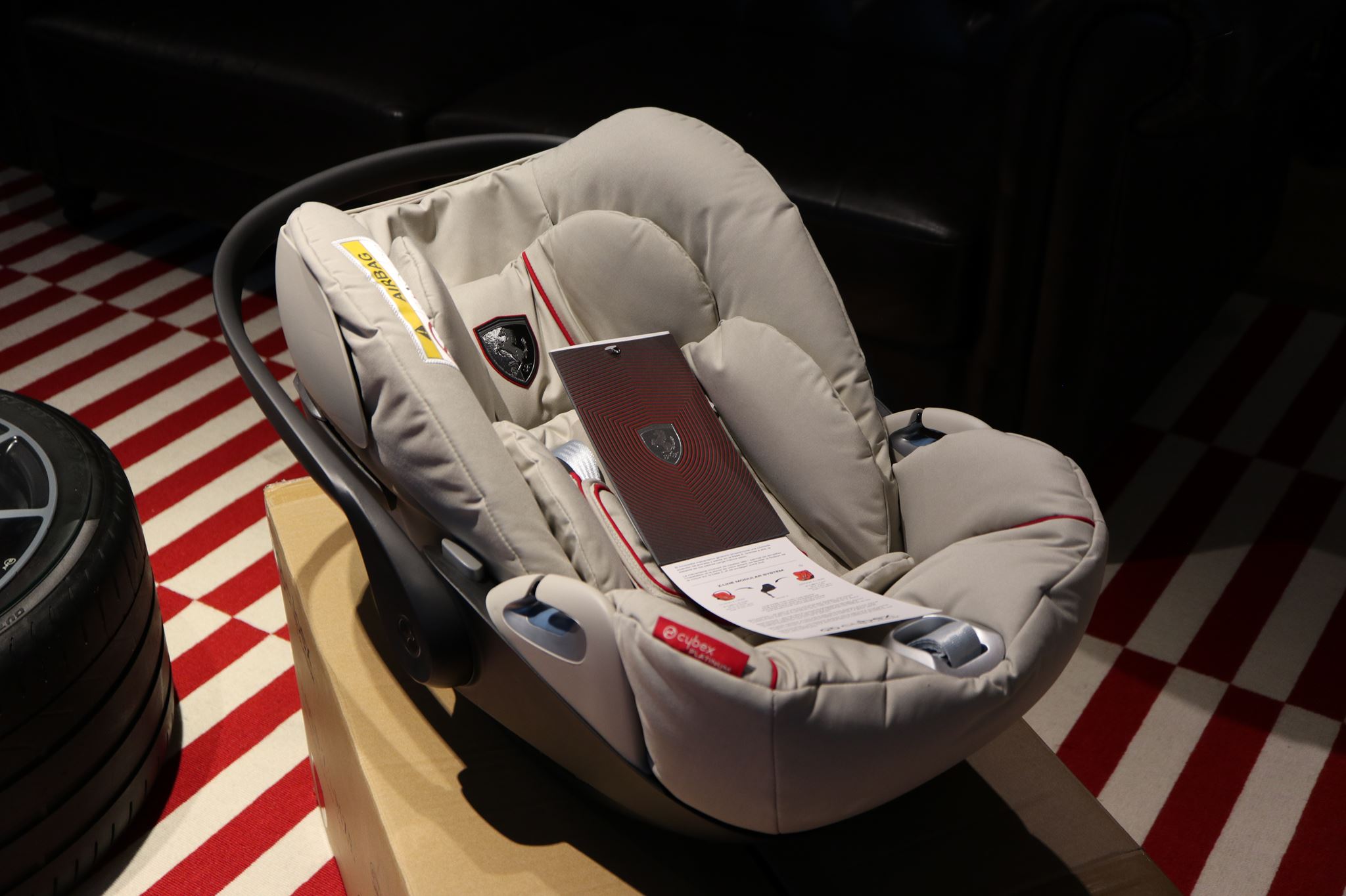 CYBEX Cloud Z i Size Ferrari 37