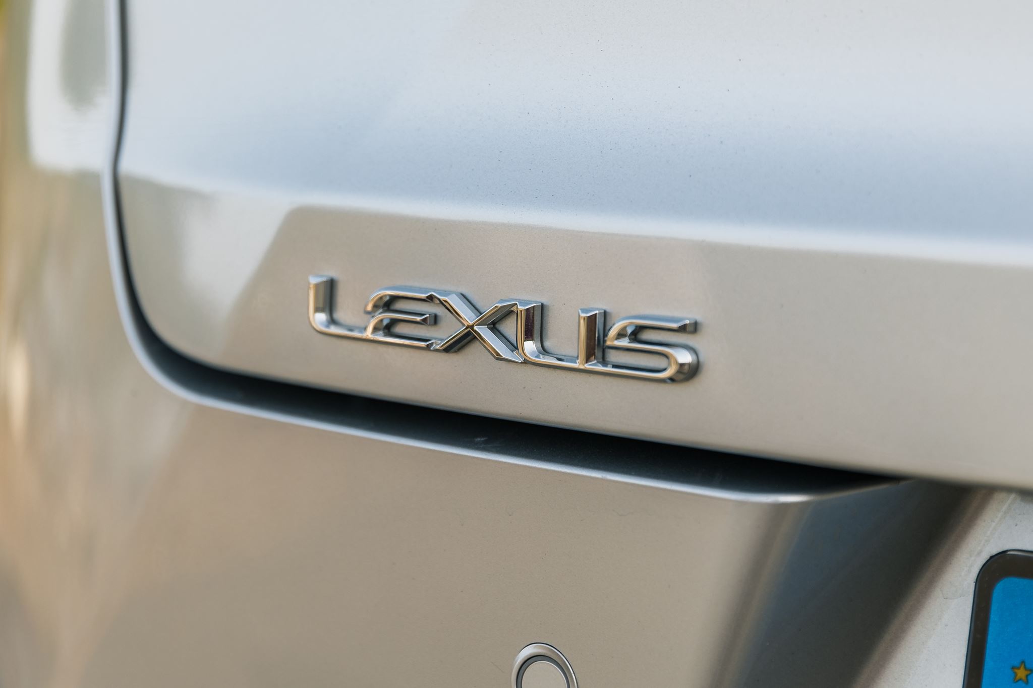 Lexus UX 300e 48