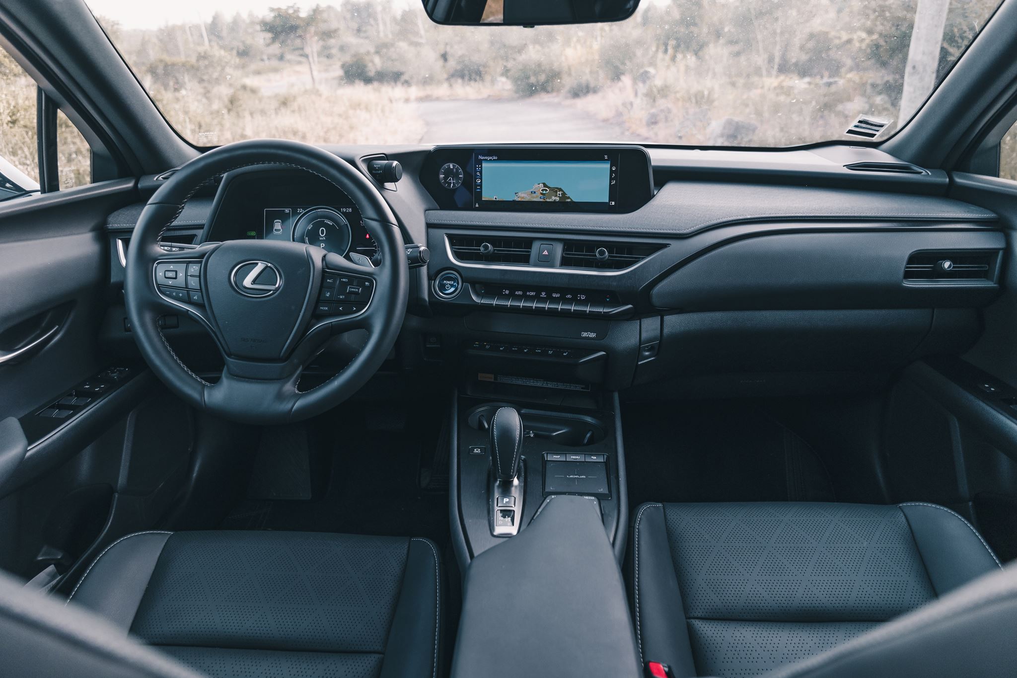 Lexus UX 300e 68