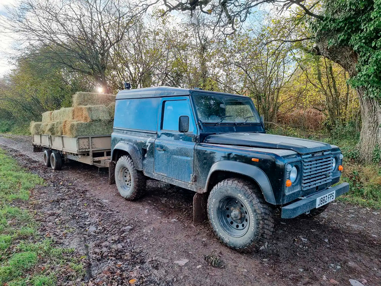 land rover defender electrogenic 4