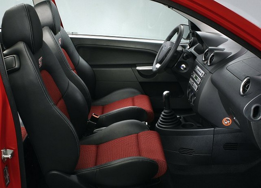 ford fiesta st mk6 interior 2