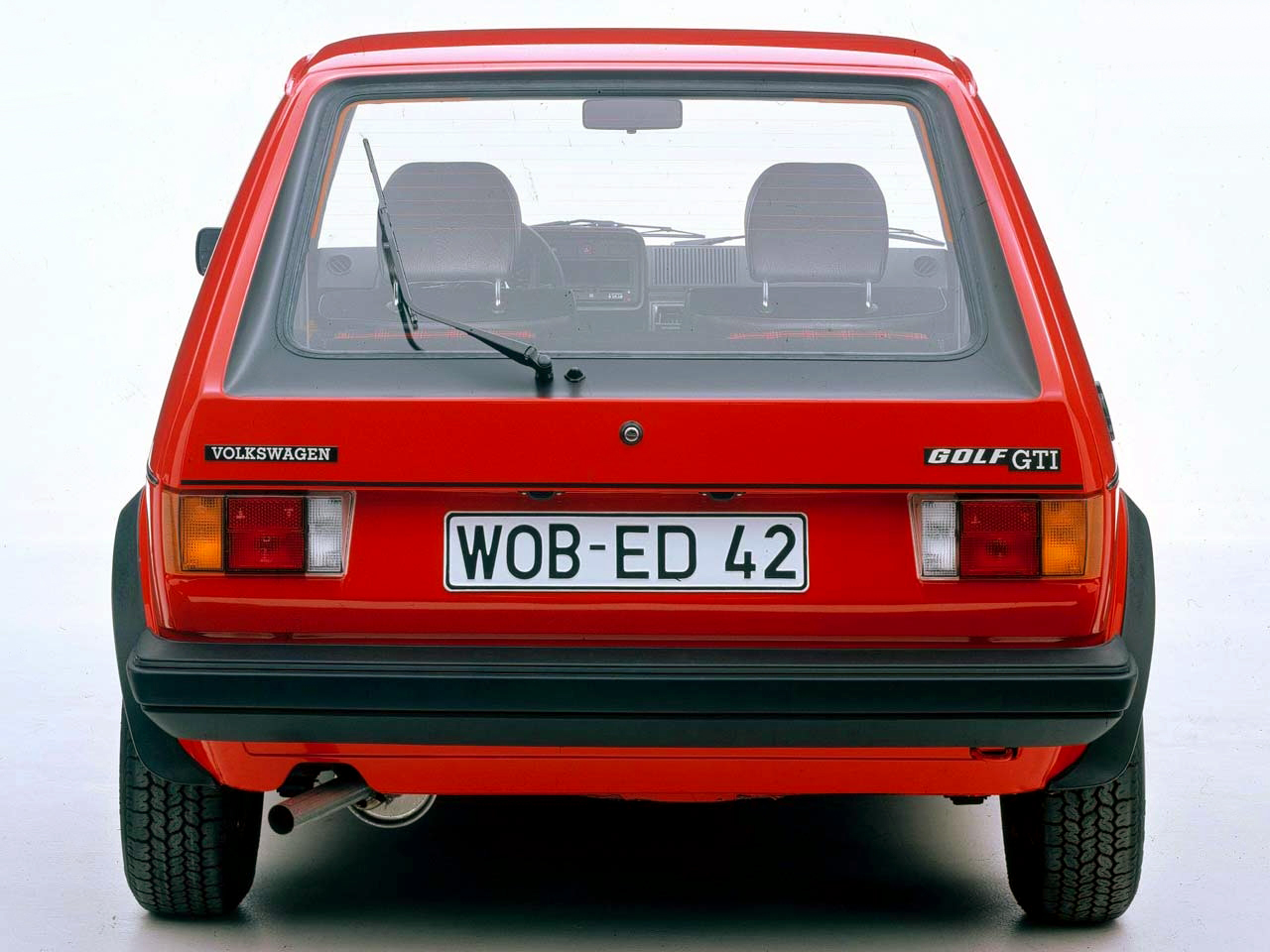 volkswagen golf gti 3 door 17