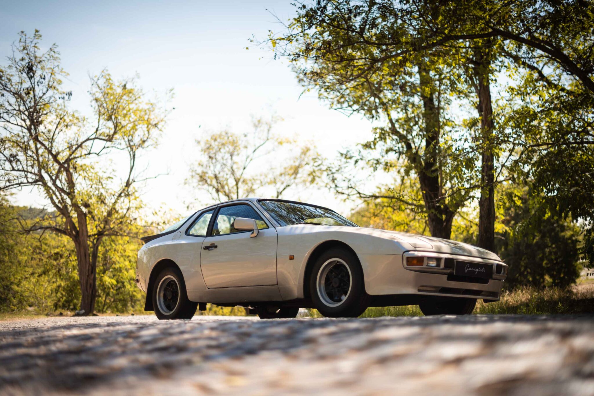 Porsche 944