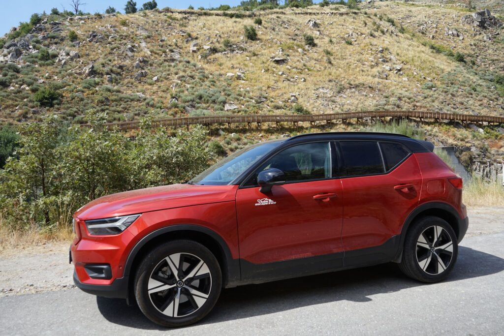 VolvoXC40P6Recharge107