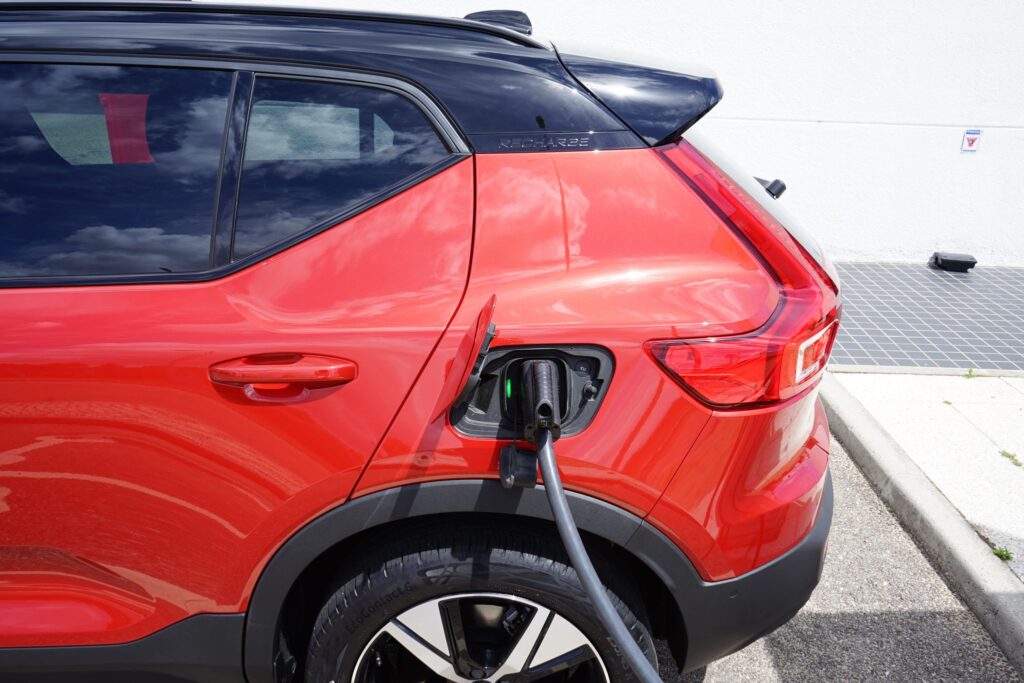 VolvoXC40P6Recharge226