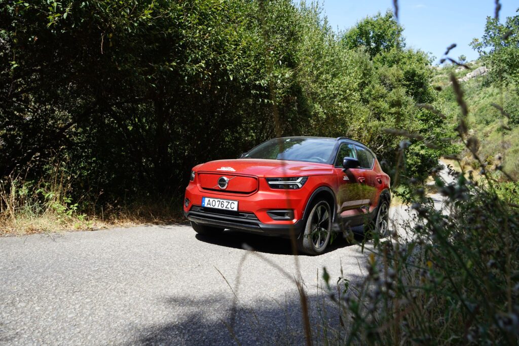 VolvoXC40P6Recharge94