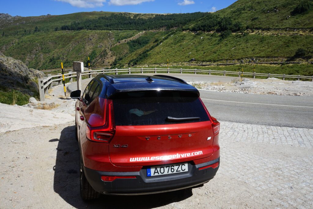 VolvoXC40P6RechargeC8