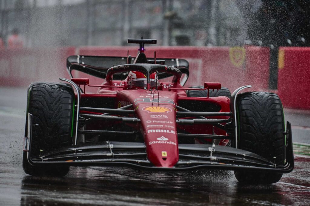 Verstappen passa régua na F1 2022 após vitória no GP do Japão