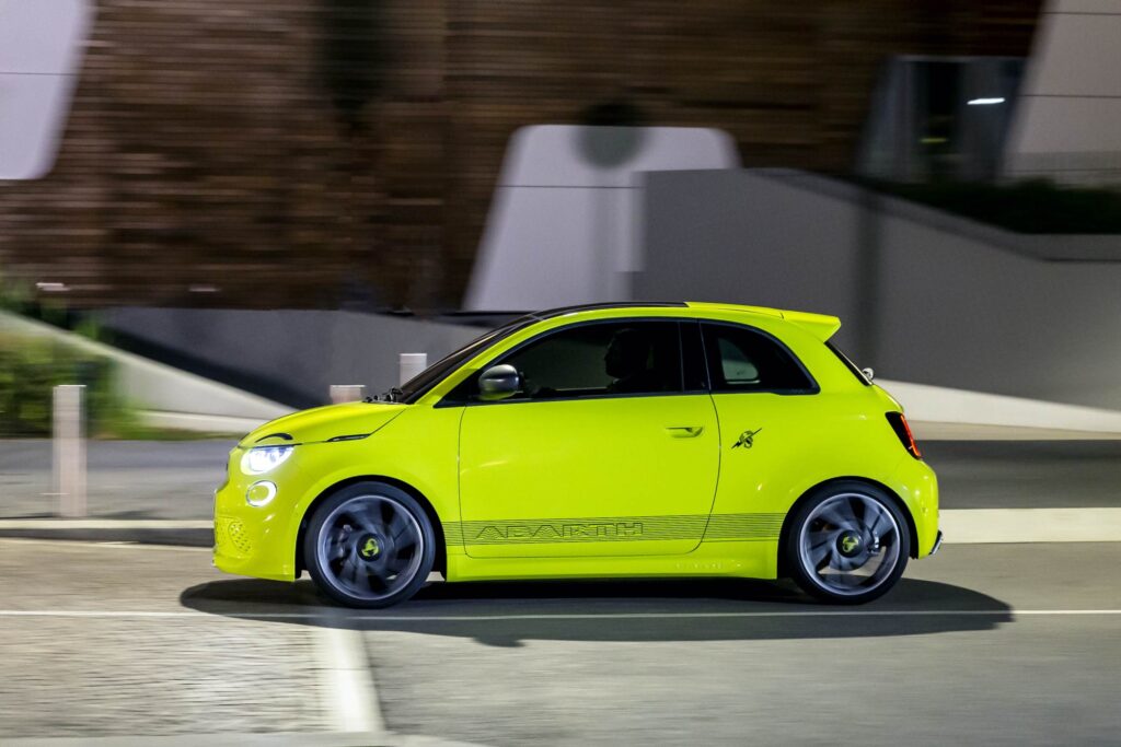 ABARTH 500E 19