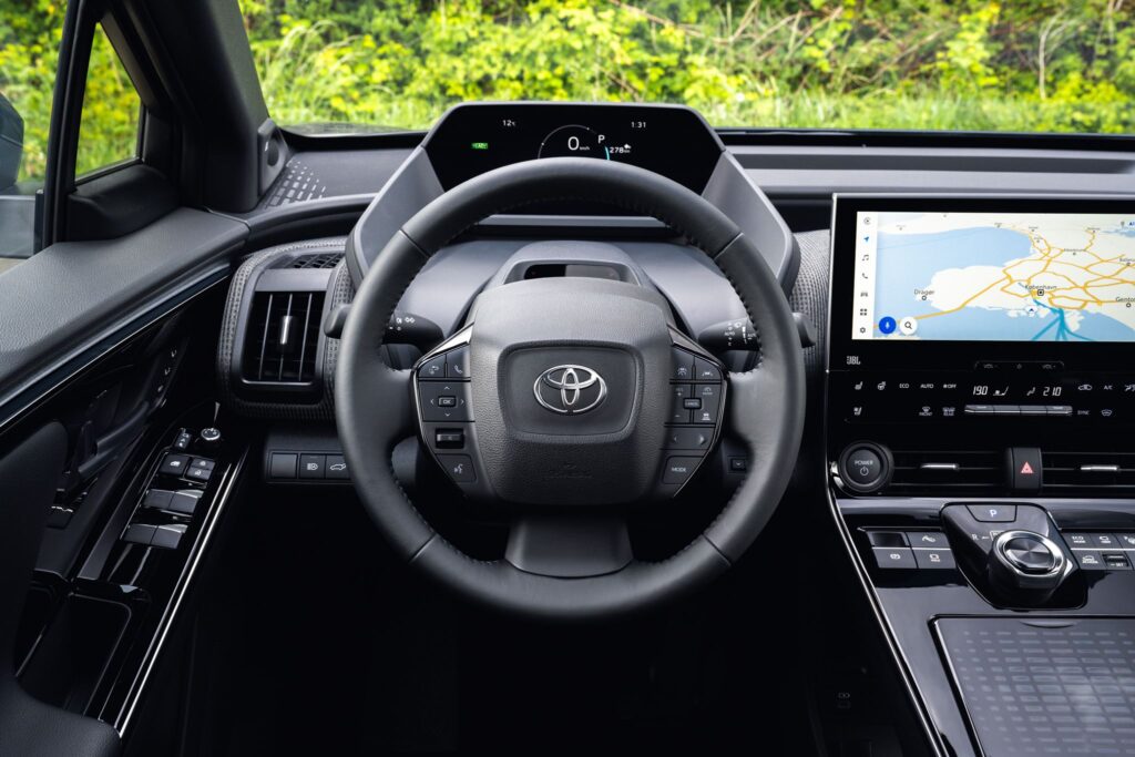 Toyota bZ4X 2022 interior 6