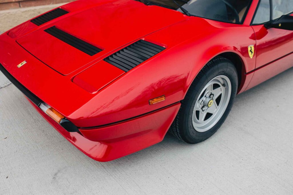 FERRARI 208 TURBO 4